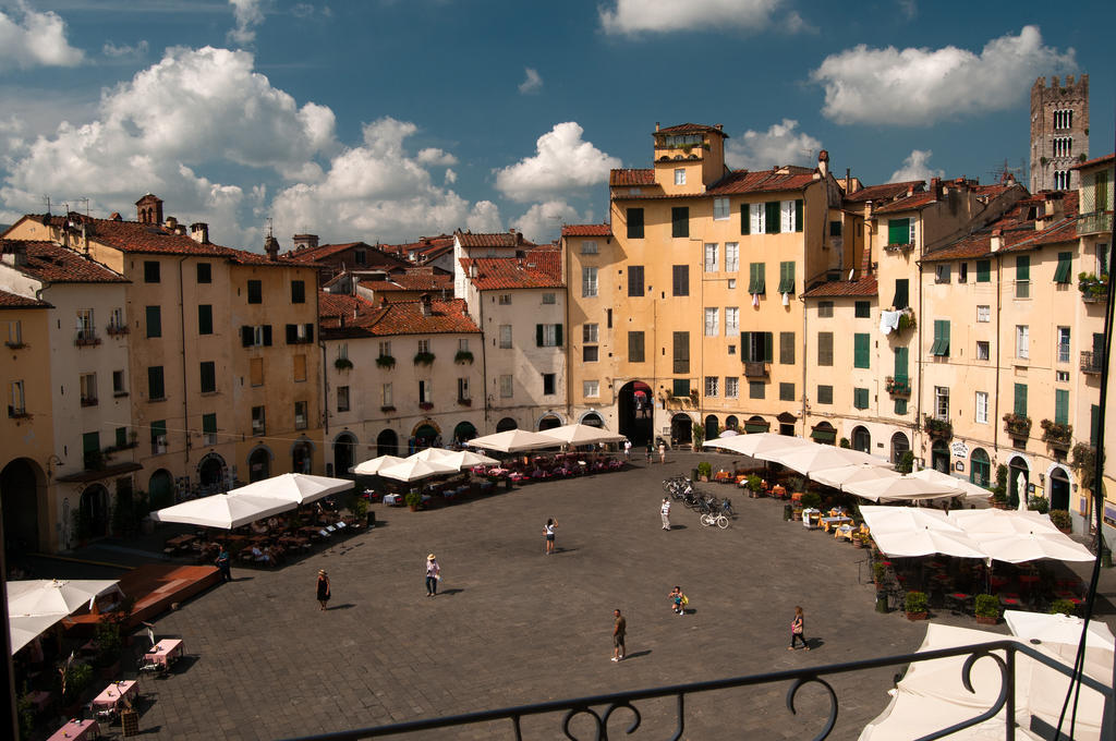 At Home Bed And Breakfast Lucca Exterior foto