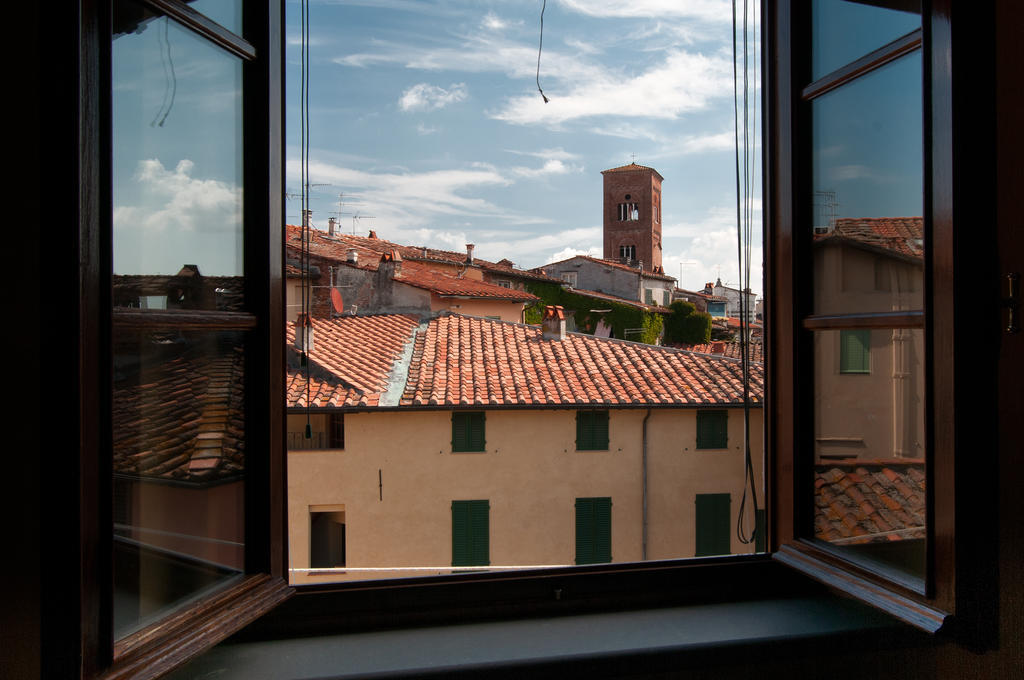 At Home Bed And Breakfast Lucca Exterior foto