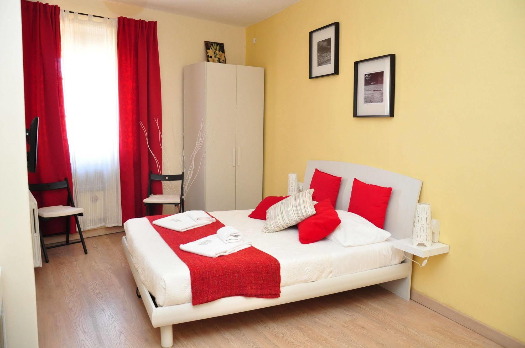 At Home Bed And Breakfast Lucca Exterior foto